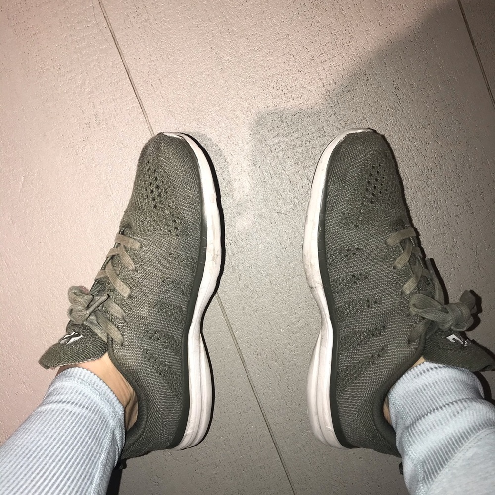 APL Cashmere Techloom Sneakers 8.5 - Picture 3 of 4